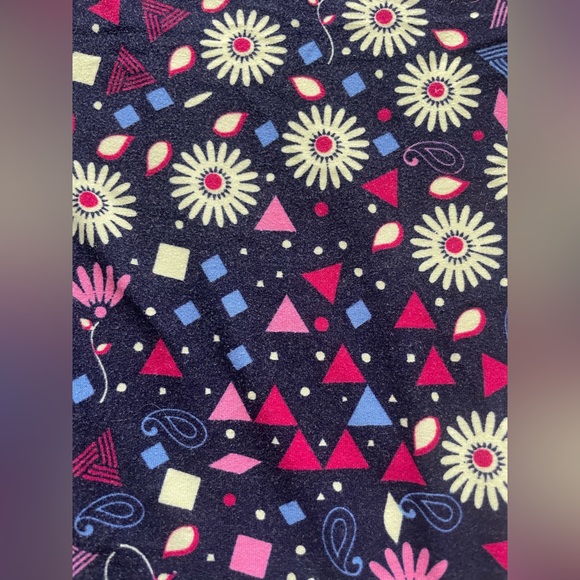 OS Patterned LuLaRoe Leggings - Picture 4 of 4